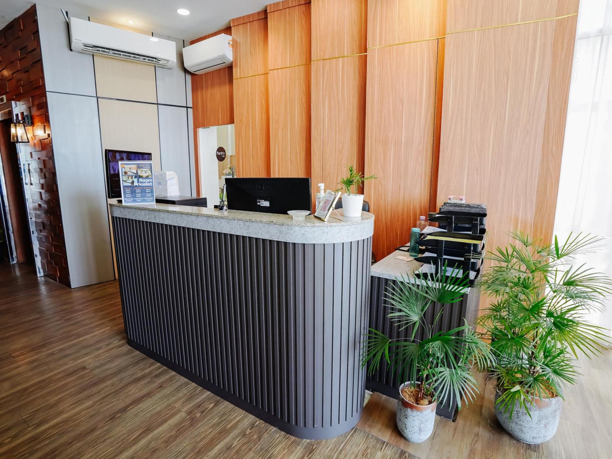 Wangs Hotel Gurney Drive George Town  Kültér fotó