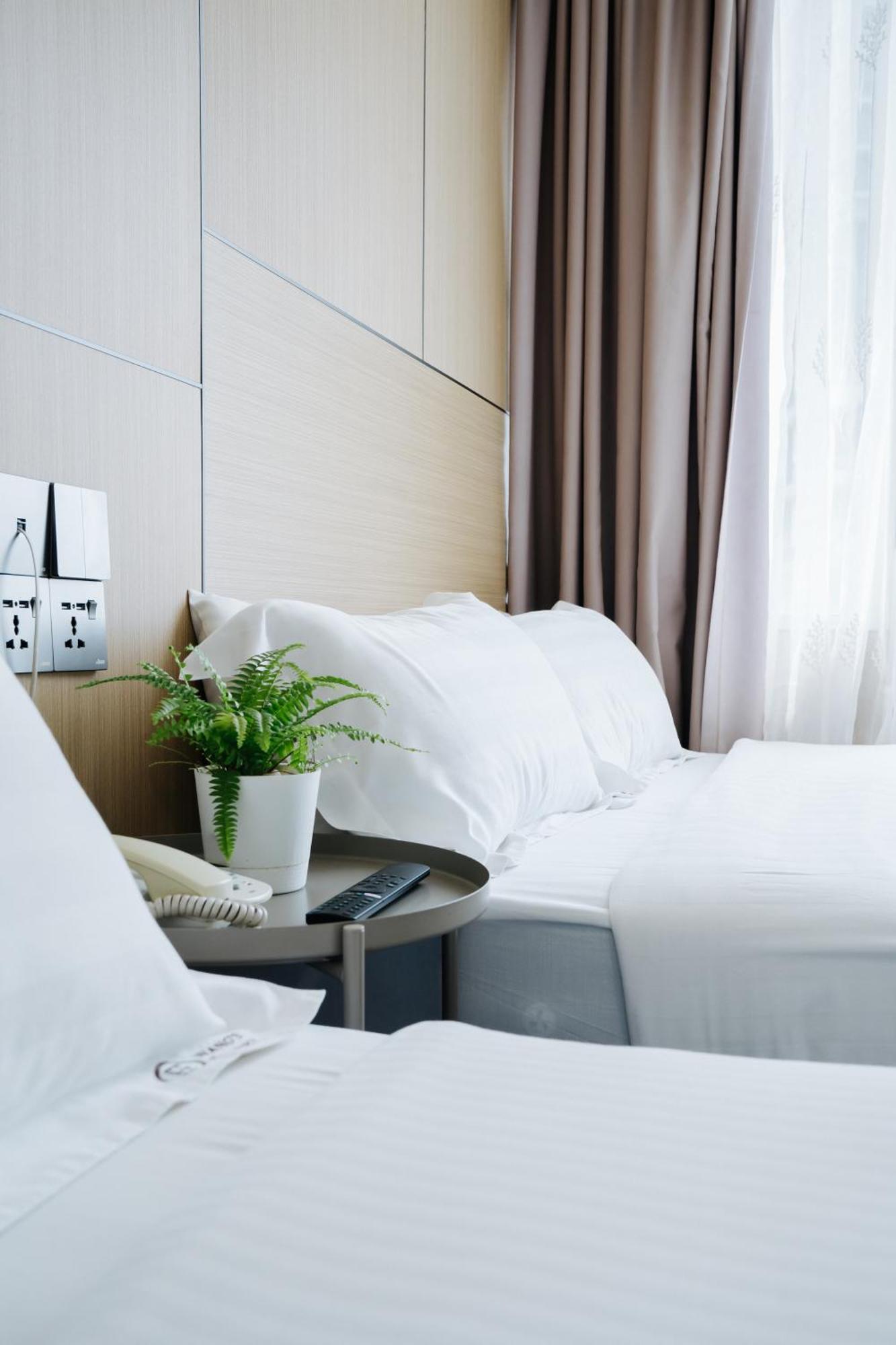 Wangs Hotel Gurney Drive George Town  Kültér fotó
